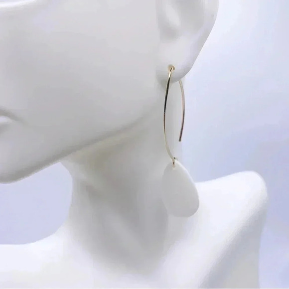 Long Dangle Earrings with drop mother of pearl - Picture 2 of 2